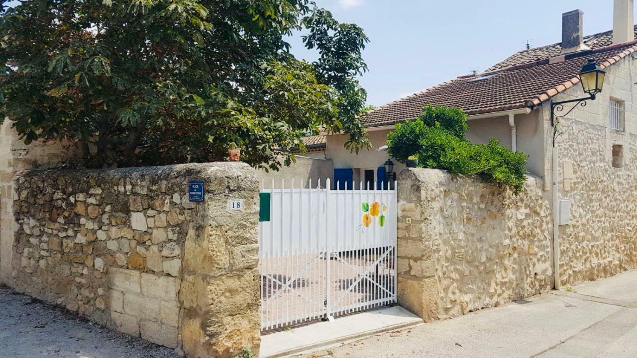 La capucinette à l’ombre du marronnier Vila Maussane les Alpilles Exterior foto